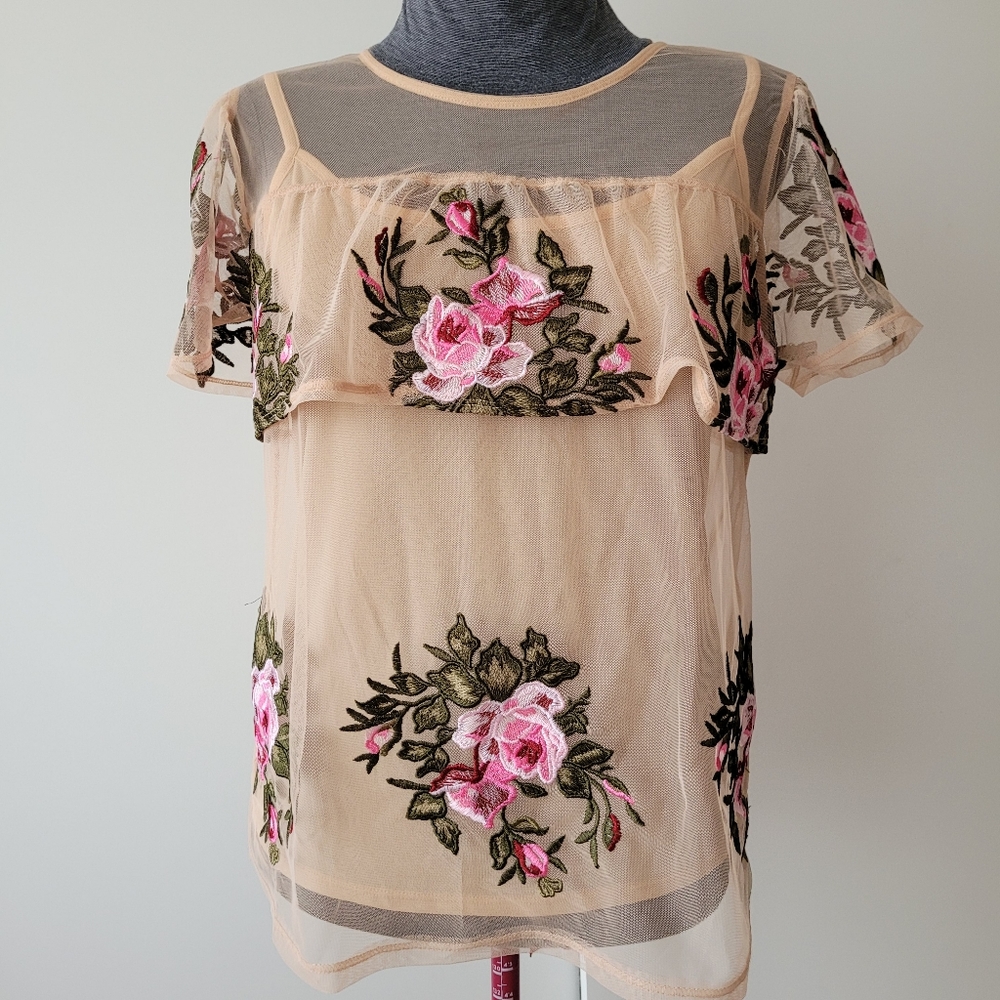 🌼Floral Applique Layered Mesh Blouse with Camisole🌼